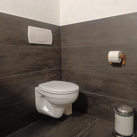 Haus Am Wanderweg Apartamento Niederdürenbach